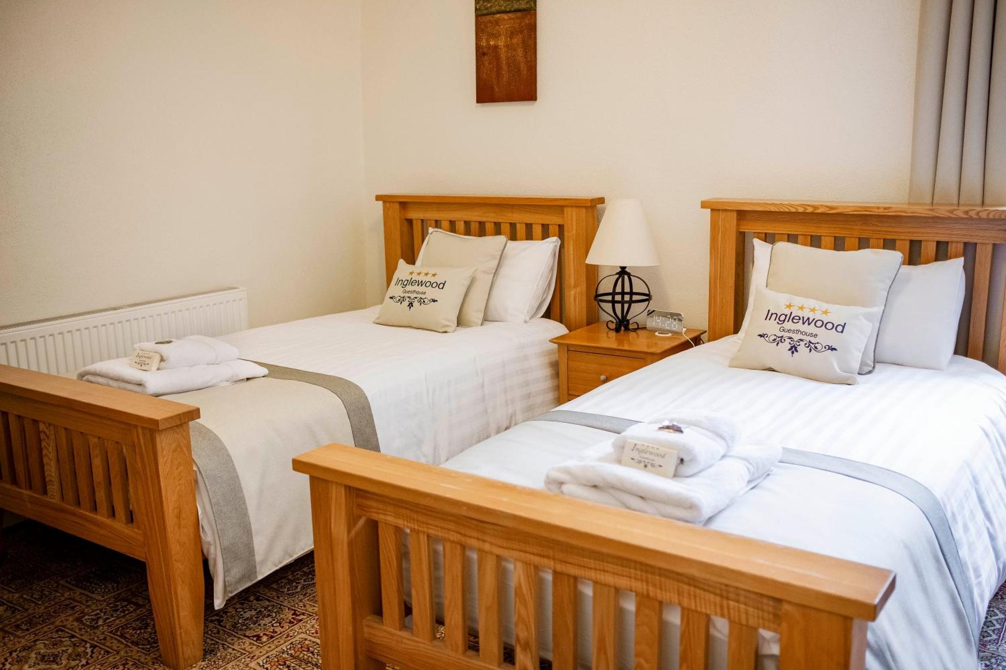 Inglewood - Opul Express Hotell Douglas Rum bild